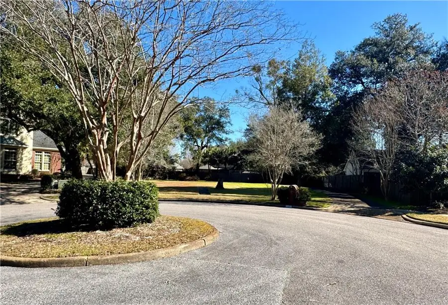 2551 Muir Woods Court S, Mobile, AL 36693 - #3