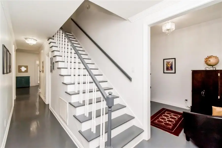 77 Ann Street, Mobile, AL 36604 - #3