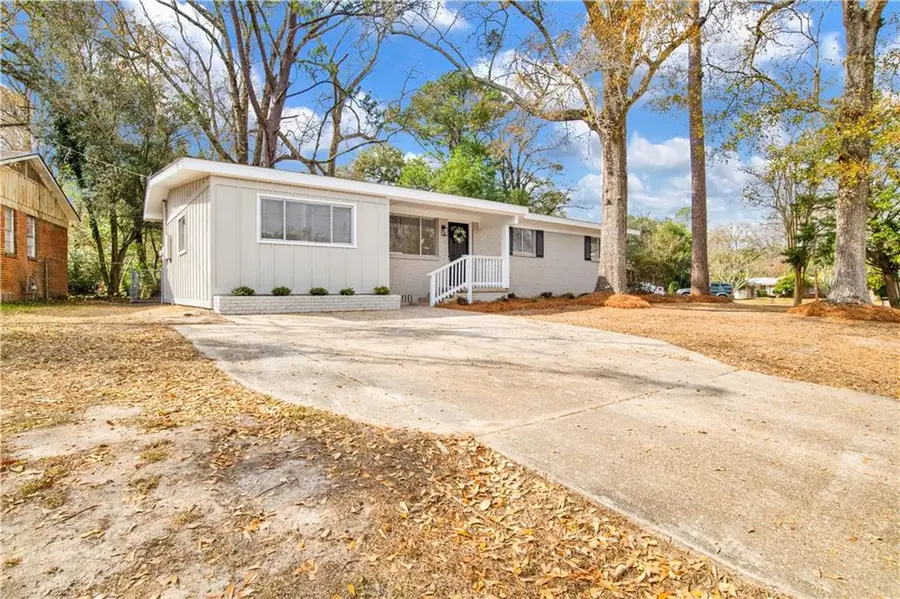 1000 Belvedere Circle E, Mobile, AL 36606 - #2