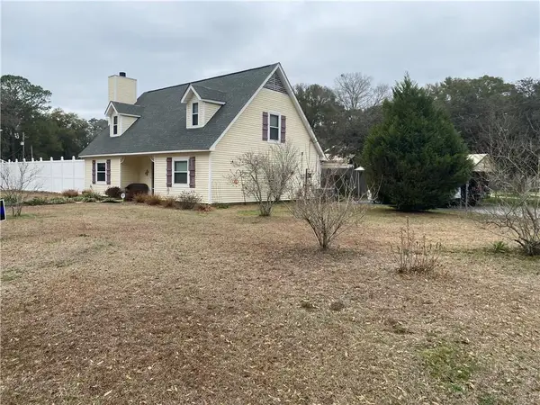 371 Vaughn Drive S, Satsuma, AL 36572