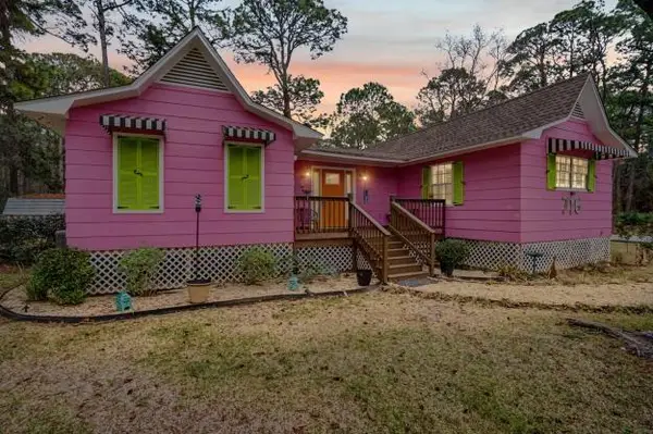 716 Itasca Place, Dauphin Island, AL 36528