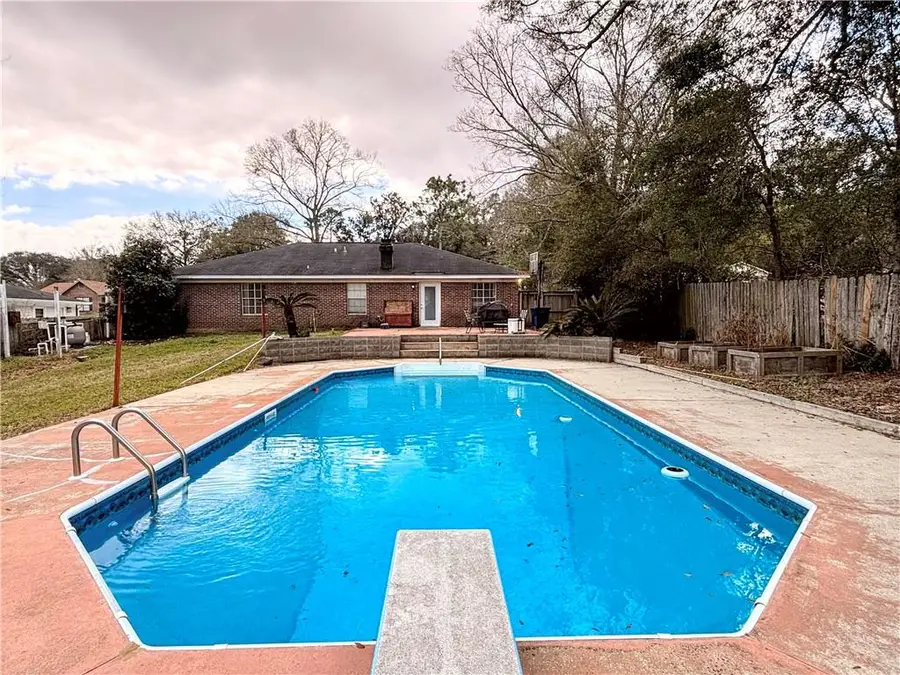 7860 Country Drive, Mobile, AL 36619 - #2