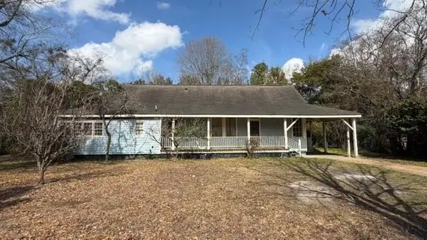 3006 Pleasant Valley Road, Mobile, AL 36606