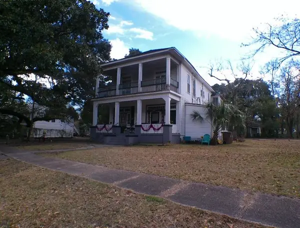 1561 Illinois Street, Mobile, AL 36604