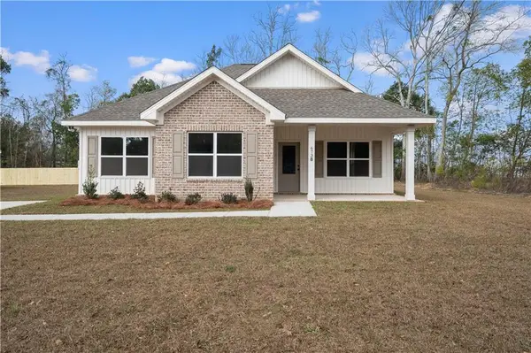 6738 Barneswood Drive, Theodore, AL 36582