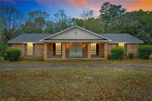 7921 Candlewood Drive, Mobile, AL 36695