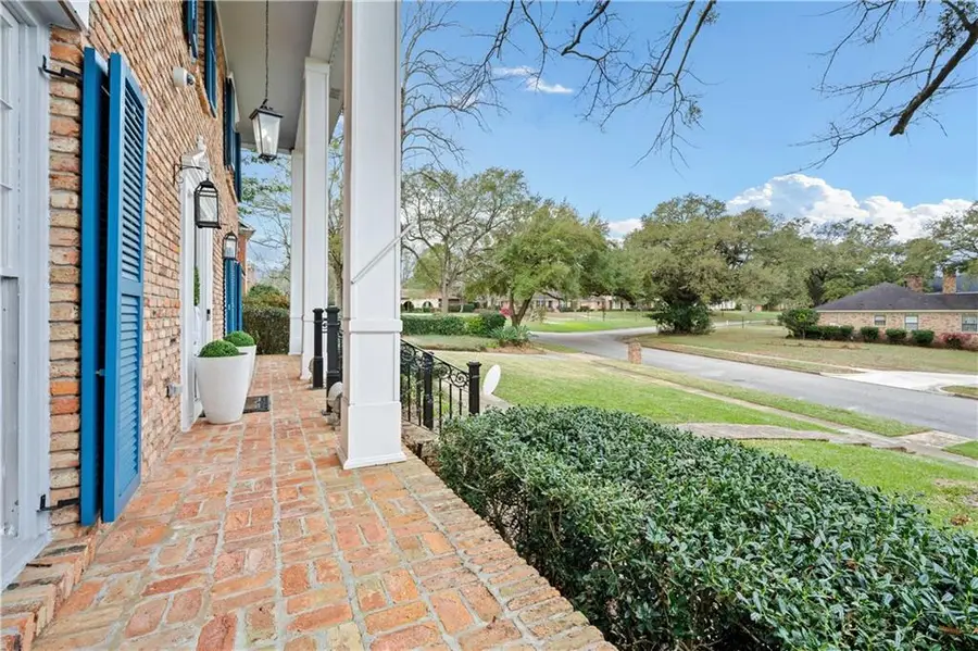 5613 Regency Oaks Drive N, Mobile, AL 36609 - #2