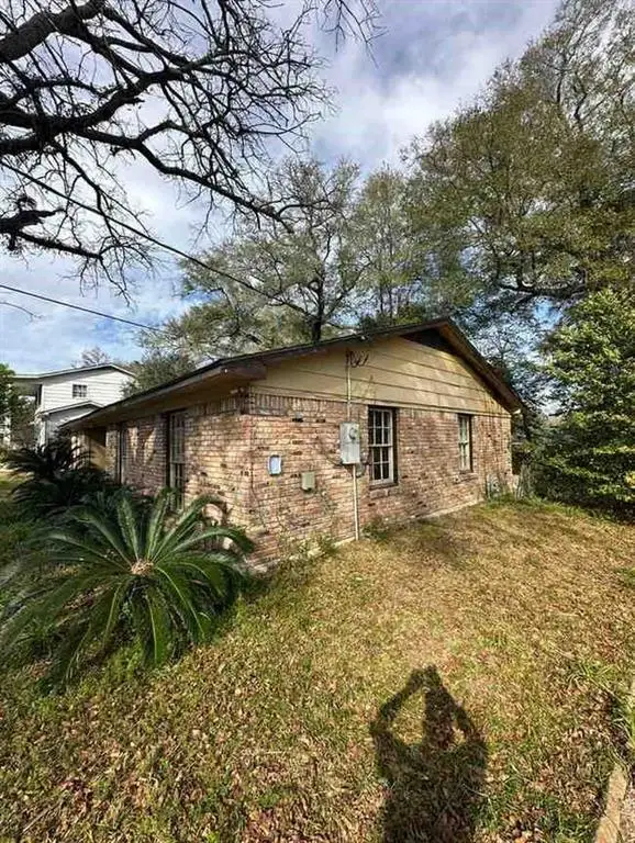 104 N University Boulevard, Mobile, AL 36608 - #2