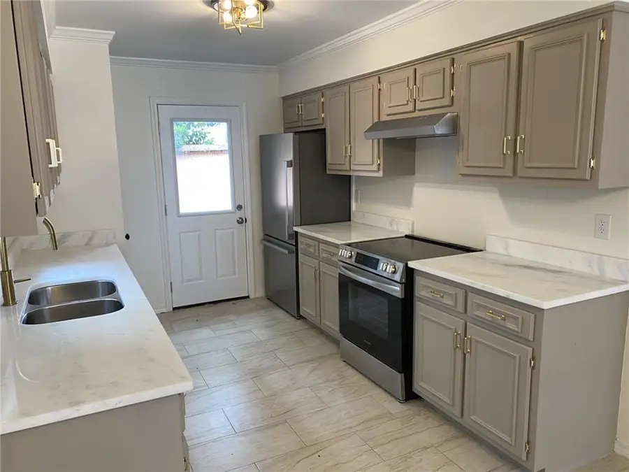 6401 Cedar Bend Court #11, Mobile, AL 36608 - #2