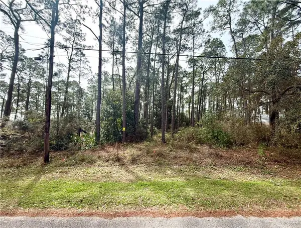 409 Admiral Semmes Avenue, Dauphin Island, AL 36528