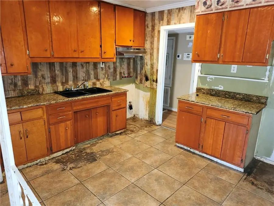 713 Pinehill Drive, Mobile, AL 36606 - #3