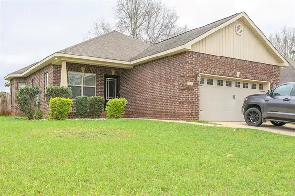 2236 Farrington Loop E, Semmes, AL 36575