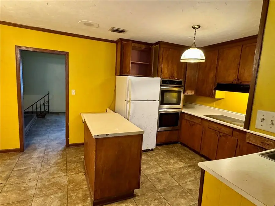 930 Ridgeway Street, Thomasville, AL 36784 - #3