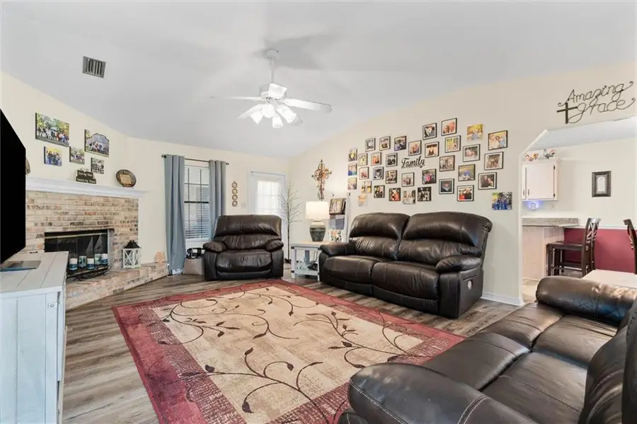 9002 Glen Acres Drive N, Mobile, AL 36608 - #2