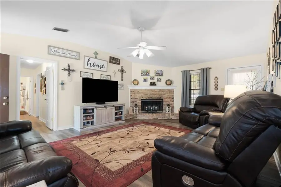 9002 Glen Acres Drive N, Mobile, AL 36608 - #3