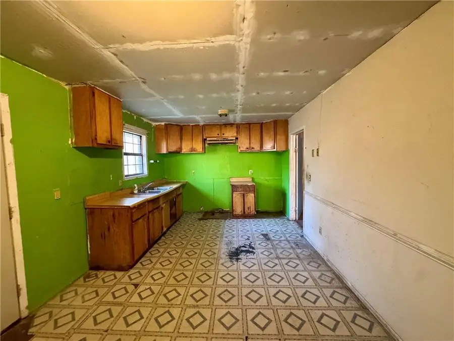 322 E 4th Street, Atmore, AL 36502 - #2