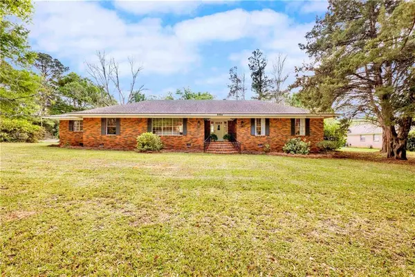 8960 Morphy Avenue, Fairhope, AL 36532