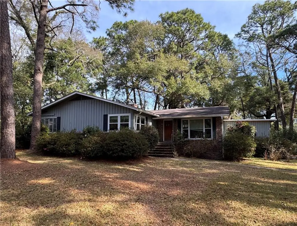 1166 Harvard Drive, Mobile, AL 36618 - #1