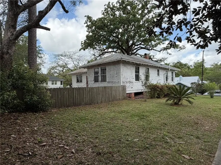 302 6th Street, Chickasaw, AL 36611 - #2