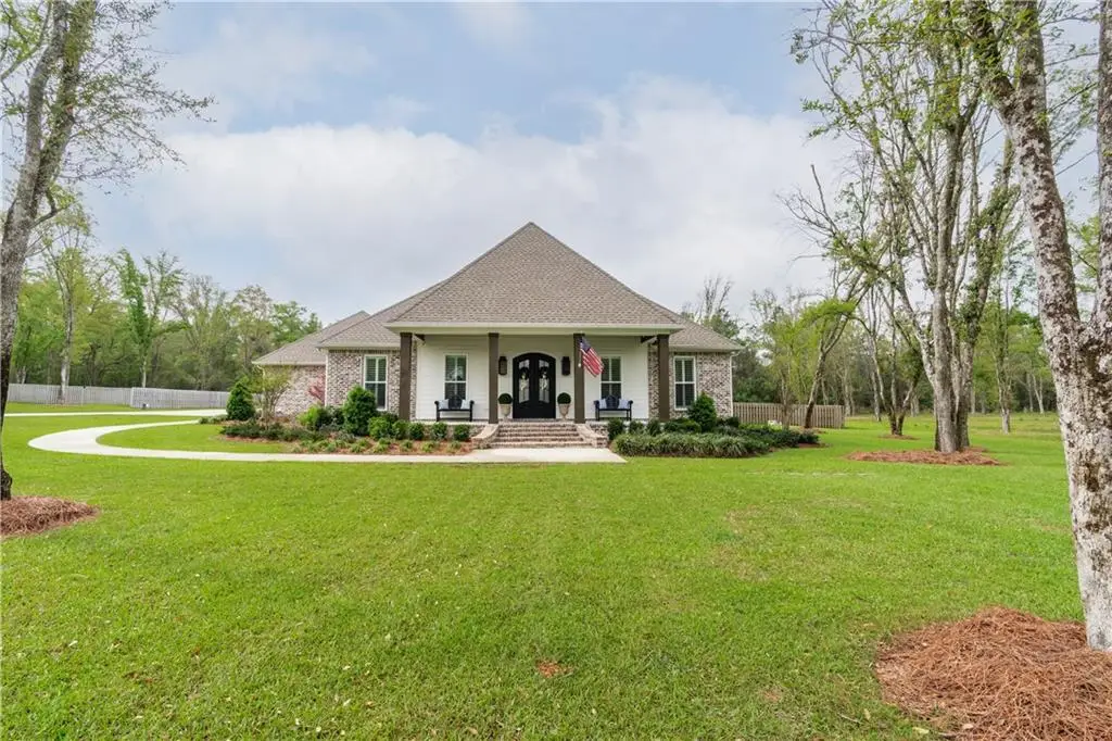7808 Songbird Lane, Moss Point, MS 39562 - #1