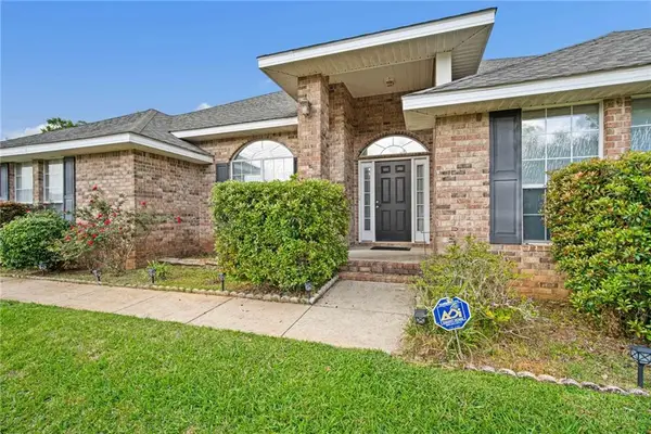 5169 Mossberg Drive E, Theodore, AL 36582