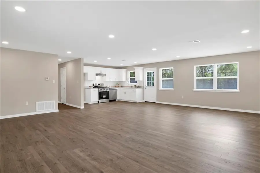 27 Mckeough Avenue, Saraland, AL 36571 - #3