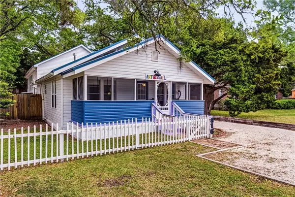 816 Cadillac Avenue, Dauphin Island, AL 36528