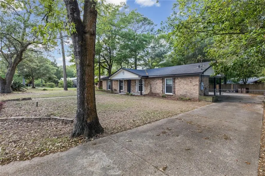 5306 Forest Park Drive, Mobile, AL 36618 - #2