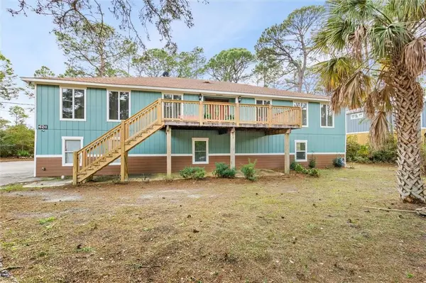 401 Admiral Semmes Avenue, Dauphin Island, AL 36528