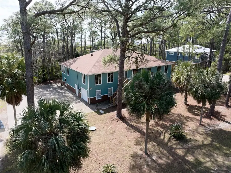 401 Admiral Semmes Avenue, Dauphin Island, AL 36528 - #2