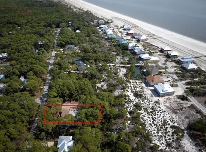 401 Admiral Semmes Avenue, Dauphin Island, AL 36528 - #3