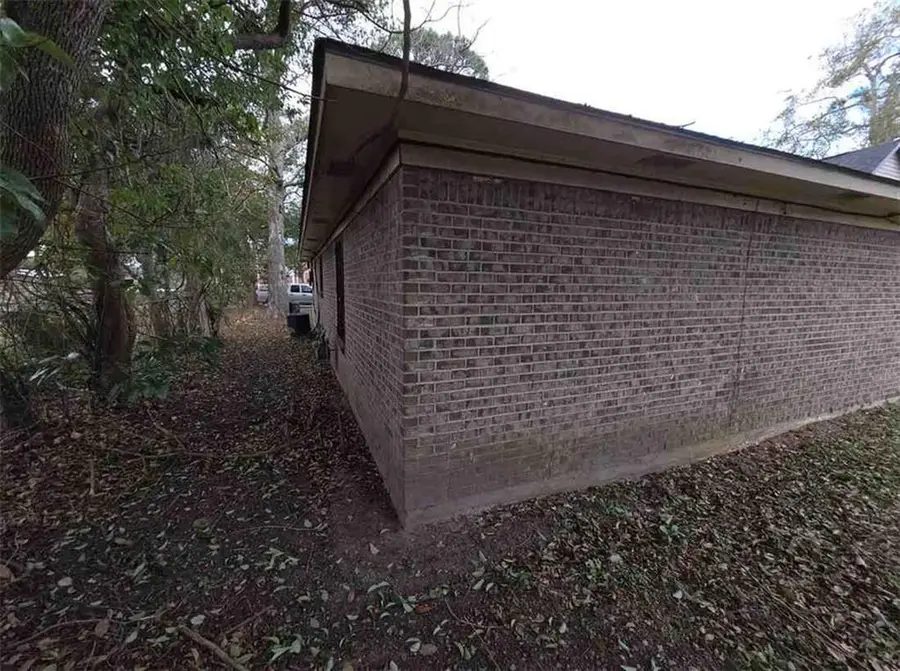 659 S Bayou Street, Mobile, AL 36603 - #3