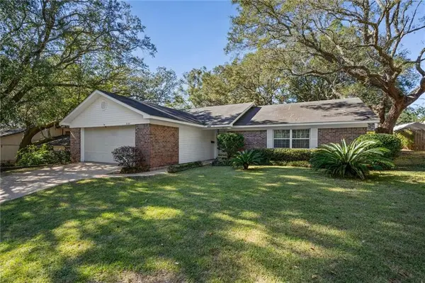 2636 Old Dobbin Drive E, Mobile, AL 36695
