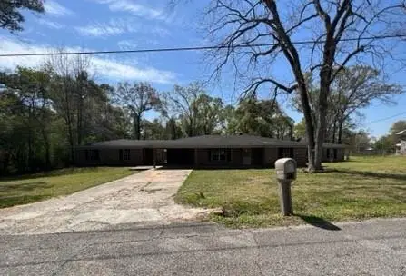 675 Wilson Boulevard, Axis, AL 36505