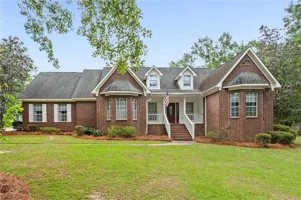 10215 Oak Lane, Grand Bay, AL 36541