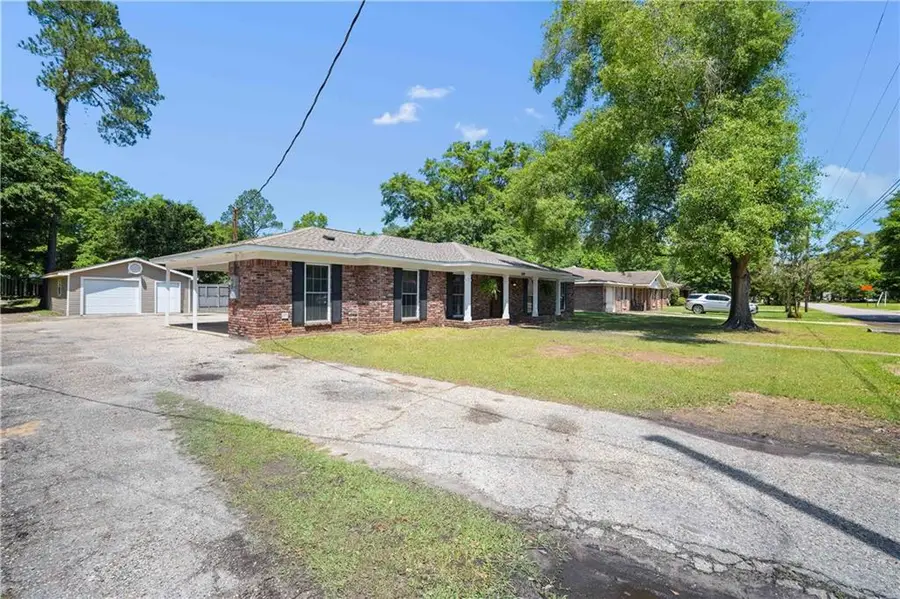609 Oakmont Street, Saraland, AL 36571 - #2