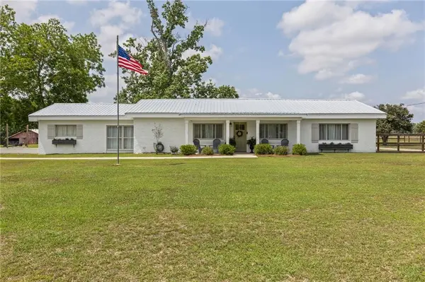 13100 Fort Lake Road, Grand Bay, AL 36541