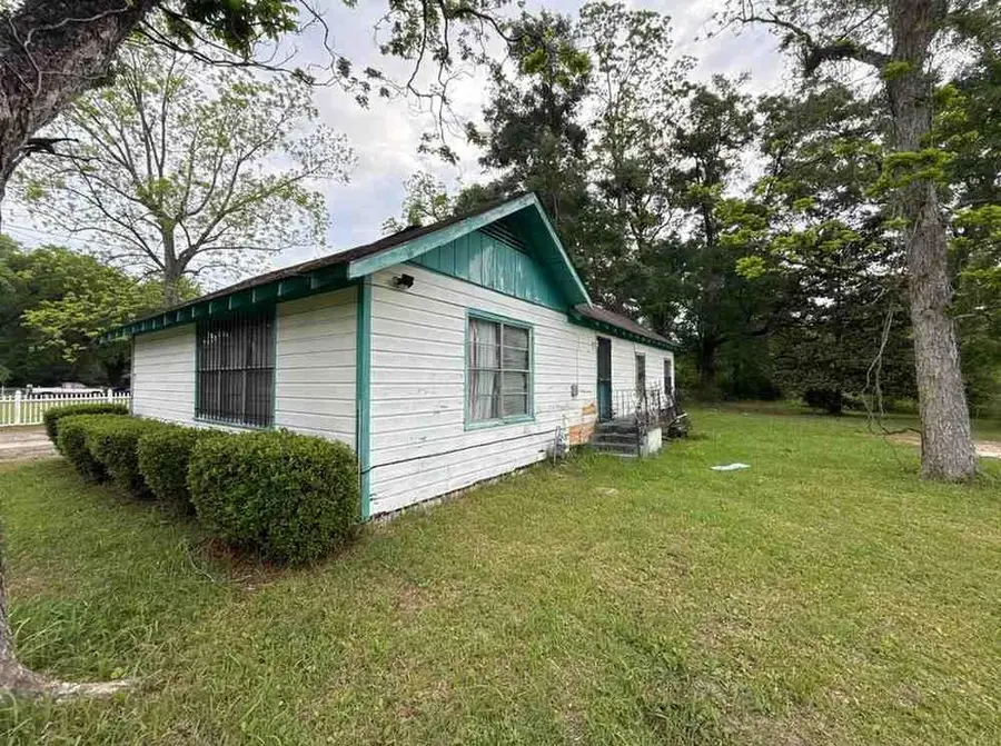 4236 Everett Road, Eight Mile, AL 36613 - #3