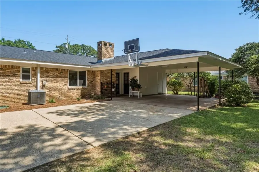4217 Spring Valley Drive S, Mobile, AL 36693 - #3