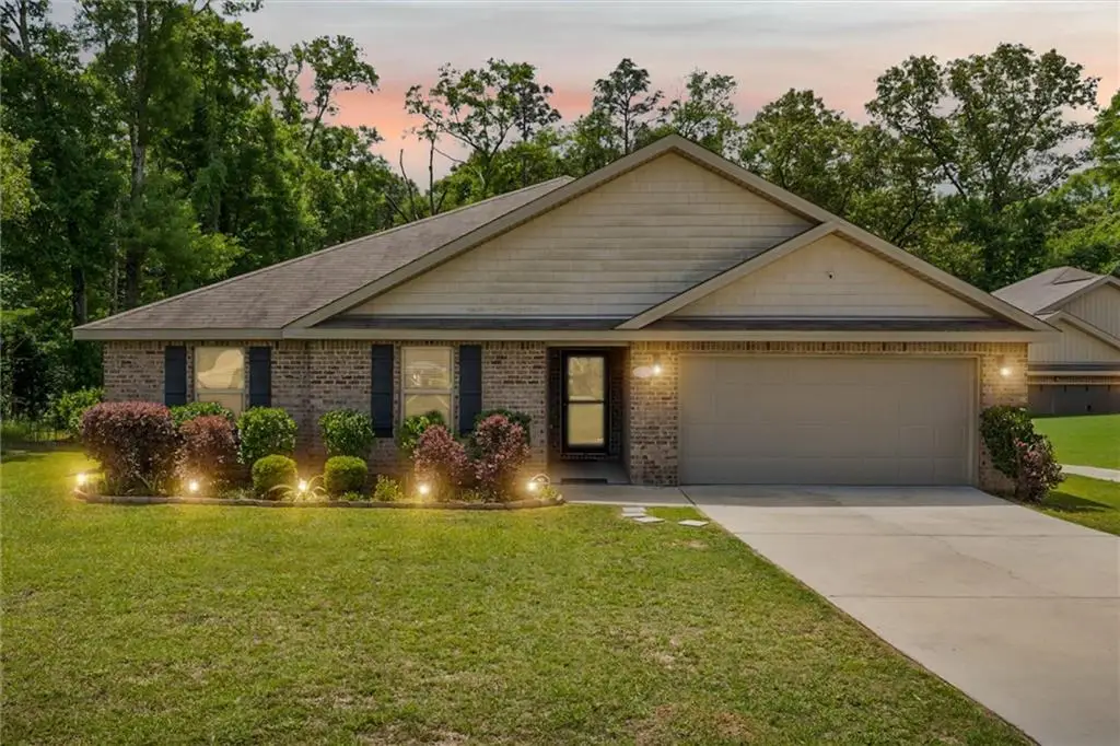 8387 Calgary Drive S, Mobile, AL 36695 - #1