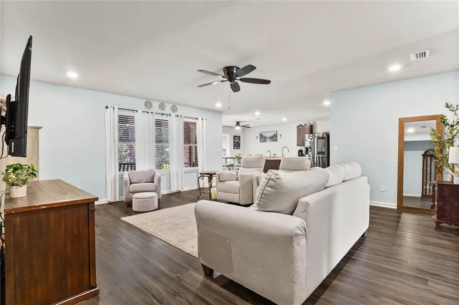 8387 Calgary Drive S, Mobile, AL 36695 - #2
