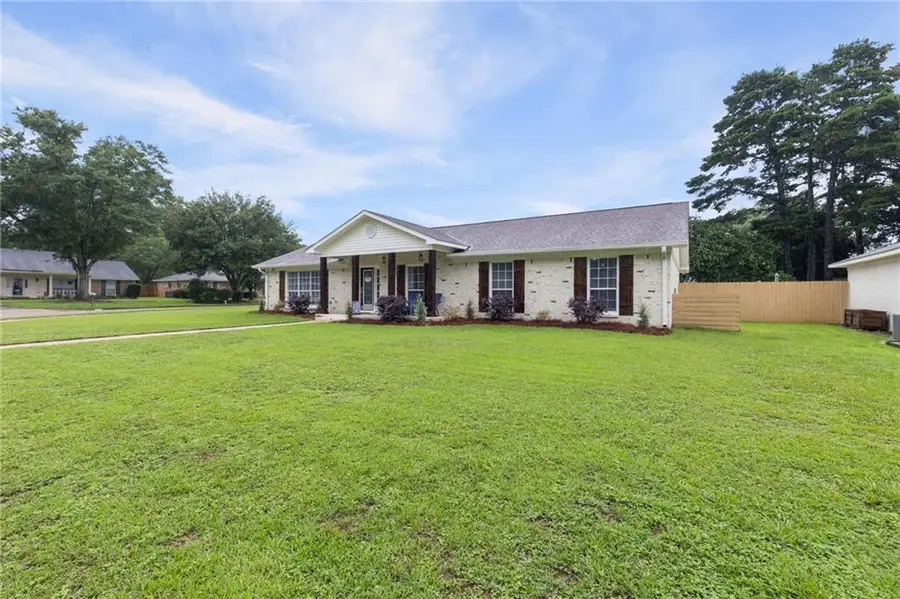 6208 Pine Needle Drive S, Mobile, AL 36609 - #3