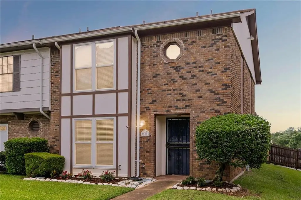 527 Highland Woods Drive W, Mobile, AL 36608 - #1