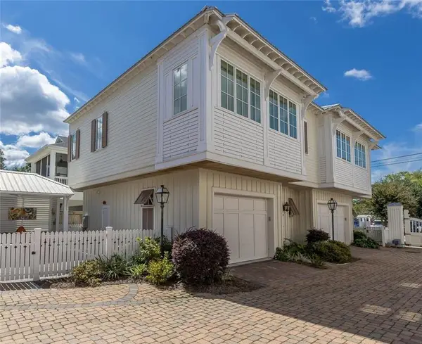 4 Downtown Founders Lane #4, Fairhope, AL 36532