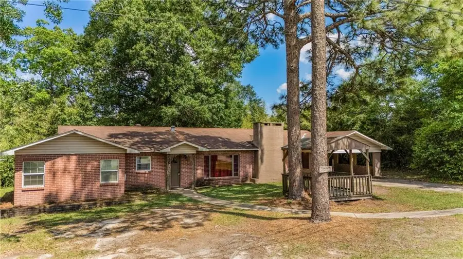 916 Leon Street, Saraland, AL 36571 - #2