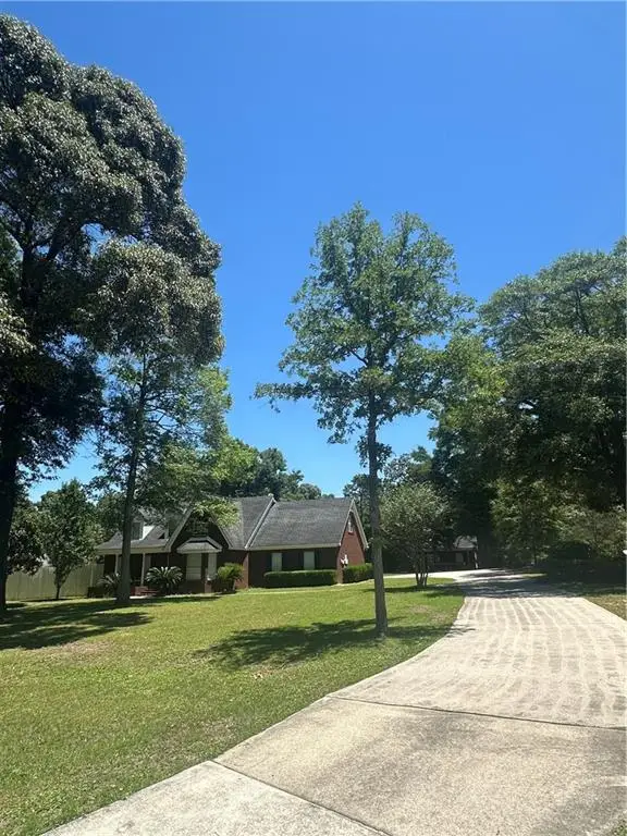 10400 Celeste Road, Saraland, AL 36571