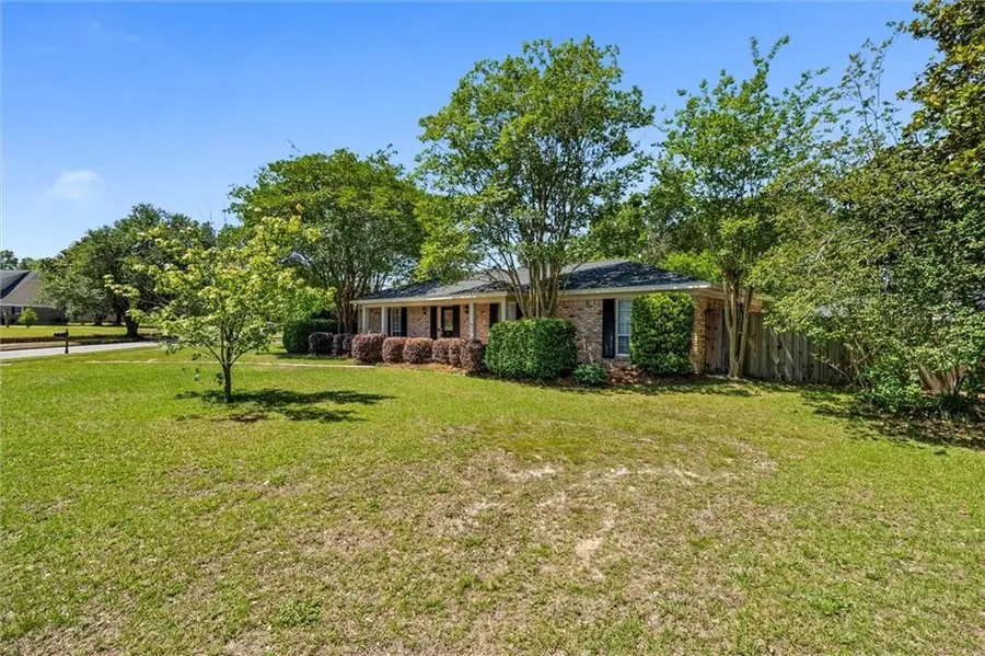 500 Willow Brook Run E, Mobile, AL 36608 - #2