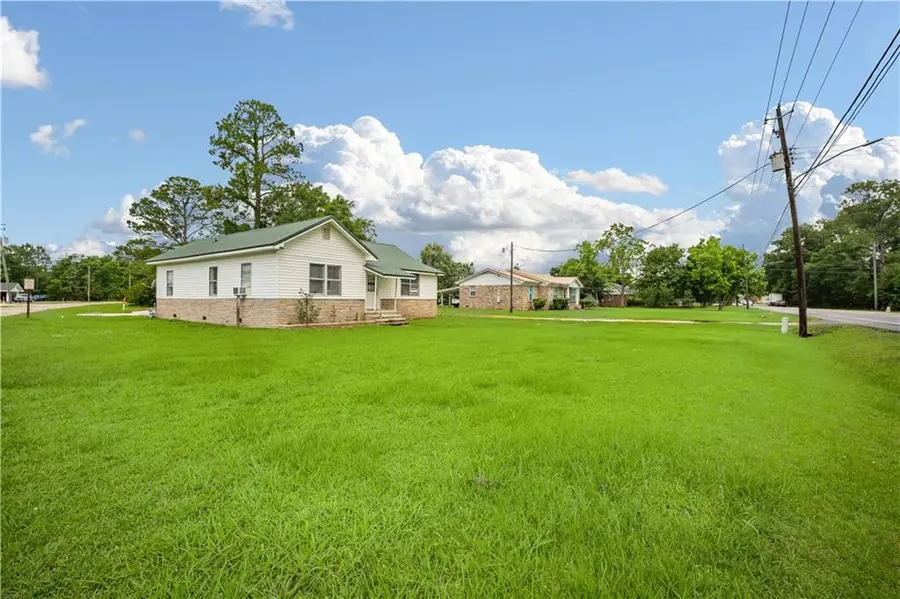 14240 Wintzell Avenue S, Bayou La Batre, AL 36509 - #2