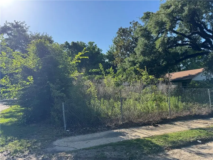813 Gehrig Avenue, Mobile, AL 36610 - #2