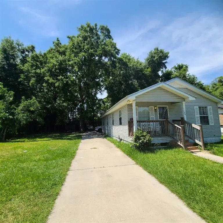 220 Sinclair Avenue, Mobile, AL 36610 - #2